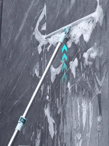 蓝色伸缩魔术硅胶扫帚，配有不锈钢手柄和泡沫手柄，适合厨房、浴室、客厅清洁