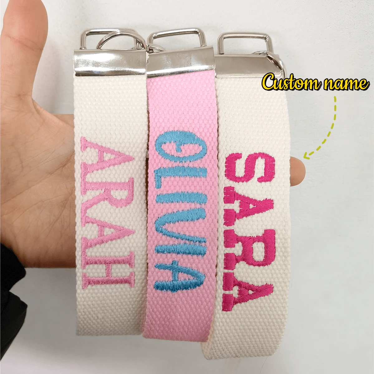 1 pieza Llavero bordado con nombre personalizado, Etiqueta de nombre tejida en rosa/crema, Etiqueta de equipaje, Regalo de cumpleaños