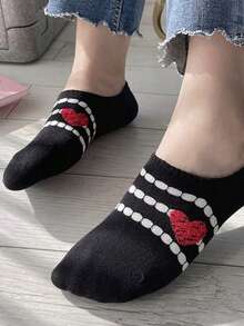 4 Pairs Of Spring Heart-Shaped Solid Invisible Socks, Valentine's Day