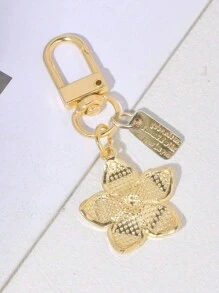 1 件 Y2K 风格金属樱花钥匙扣轻巧优雅的樱花设计带标签配件适合包包车钥匙情侣和节日礼物夏季海滩度假