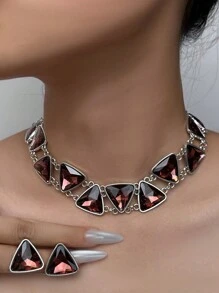 3pcs/Set European & American Fashion Jewelry Set For Women, 1 Pair Vintage French Elegant Stud Earrings, 1 Elegant Triangular Necklace