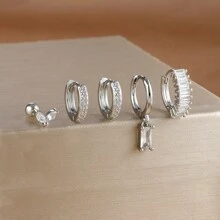 Conjunto de 5 piezas de pendientes con aro en cascada con colgante cuadrado enchapado en oro de 18K, para mujer. Incluye pendientes de cartílago con cubic zirconia rosa, de cobre y acero inoxidable