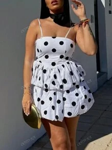 Conjunto de verano y primavera de moda elegante y casual para dama con diseño de volantes de estampado de lunares, top halter sin tirantes elástico y falda globo de dos piezas