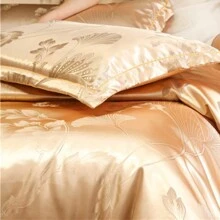 3-Piece European Luxury Jacquard Duvet Cover Set, With Vintage Floral Jacquard Pattern On Side A And Soft, Skin-Friendly Fabric On Side B, Including 1 Duvet Cover And 2 Pillow Shams, Dust-Proof, Suitable For Twin/Full/Queen Beds, All Seasons (Excludes Filling)