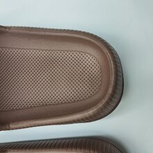 [Recommend Buying One Size Up] New Fashion Versatile EVA Slippers, Simple Striped Indoor/Outdoor Bathroom Slides, Soft Non-Slip Thick Sole, Lightweight & Comfortable, Luxurious "Comfortable" Couple Slippers, Design