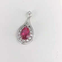 Elegant Copper Electroplated Platinum Retro Palace Style Wine Red Teardrop Synthetic Ruby Pendant Necklace, Unique Design, Minimalist Luxury, Romantic Bridal Wedding Necklace