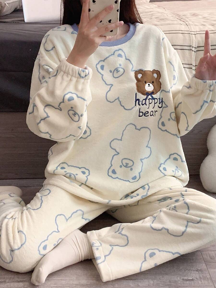 两件套女士舒适法兰绒睡衣套装,小熊刺绣上衣和长裤,蓬松印花圆领家居服,两件套,秋冬服装,舒适保暖 - 杏色 - 查看 1