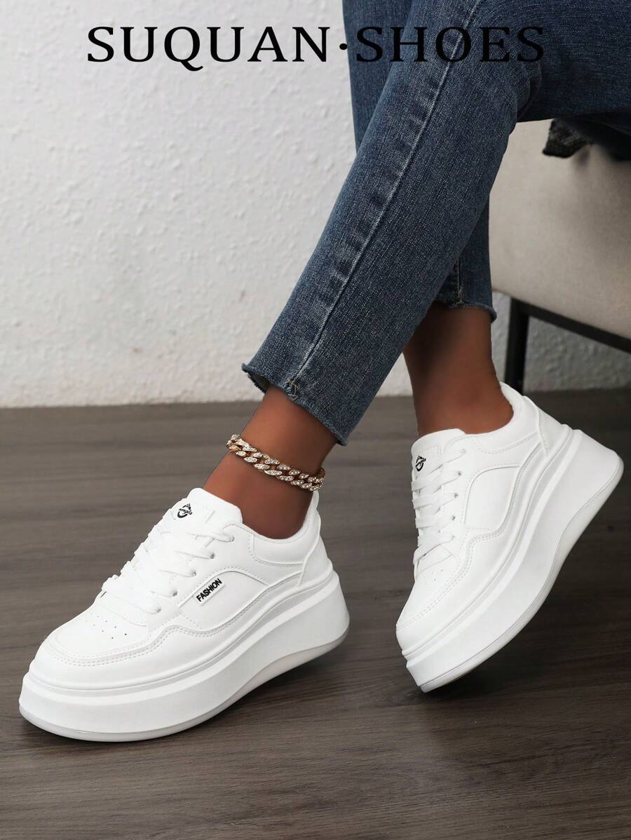 1双女士白色休闲鞋女厚底鞋2025新款校园风学生跑步鞋可爱单色低帮鞋舒适时尚运动鞋增高5cm适合娇小女性