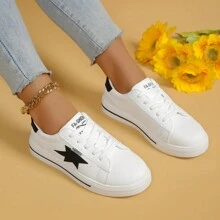 Zapatillas blancas de 2024 para parejas con decoración de estrella, zapatos casuales a juego de moda unisex