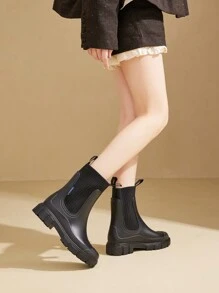 Damen einfarbige wasserdichte Regenstiefel, modischer runder Zehenbereich Stiefel zum Tragen Outdoor, rutschfeste Regenstiefel für Damen und Mädchen