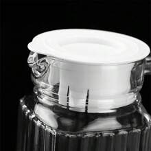 1pc Acrylic Water Bottle, Not Easily Damaged Plastic Water Bottle, Transparent Plastic Water Bottle With Lid, Heat-Resistant Small Plastic Water Bottle, Suitable For Tea, Sangria Soda, Lemon Water, Fruit Juice, Milk, Stripes