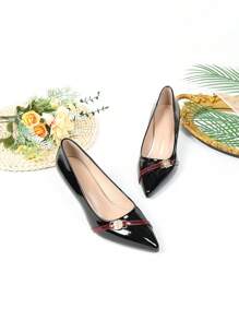 Escarpins à bout pointu et talon haut pour femme, style vintage français, avec bouton décoratif, enrobé