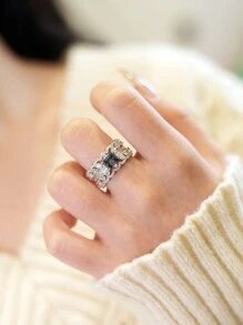 1 Peça Anel de Casamento de Diamante Moissanite Recortado em Esmeralda Azul Pavão de 1 Quilate para Mulheres, Anel de Eternidade de Luxo Revestido em Ouro Branco 18K de Prata 925 com Diamante Total