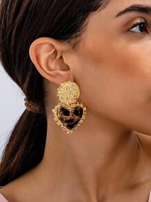 一对情人节心形耳环，时尚复古优雅，白天佩戴和特殊晚宴场合佩戴简约时尚的复古心形耳环，妈妈，母亲，母亲节，礼物