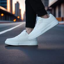 1 Par de Tênis Casuais de Cano Baixo para Homens com Cor Sólida e Retalhos Contrastantes - Adequado para Caminhada e Atividades ao Ar Livre - Versátil Calçado Casual Branco Adequado para Adolescentes em Verão Casual ou Atividades ao Ar Livre, Viagens de Férias ou Presentes de Formatura ou Acessórios de Aniversário, Academia