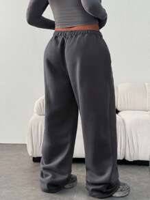 Plus Size Women's Casual Loose Solid Color Elastic Waistband Pocket Sweatpants - Dark Grey - View 4