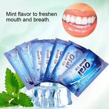 Finger Teeth Wipes,Mint Flavor Disposable Oral Brush Ups (Dark Blue, 30pcs)Oral Finger Wipes Teeth Whitening Wipes Oral Cleaning Wipe Non-Sensitive Helps Remove Smoking/Coffee/Soda Stain Effective No Gum Irritation Instant Smile Fresh Breath