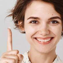 360 parches para el acné y granos, pegatinas para ocultar imperfecciones faciales, adecuados para diversas ocasiones, unisex, suaves y no irritantes, en 2 variantes de color