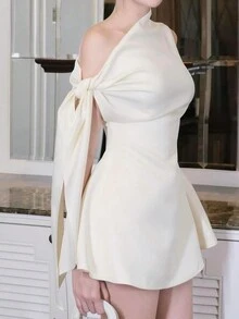 Women's Elegant Solid Color Tie-Shoulder Sleeveless Minimalist Short Shift Dress, Light-Colored