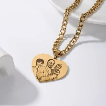 Customized Photo Heart Pendant Necklace, Engraved Family Portrait Jewelry, Personalized Stainless Steel Jewelry Gift For Her,Gold,Stylish,Colorful,Vintage,Simple,Unisex,Casual,Cuties,Custom,Personalized,Unique,Ideal Gifts For Him,Ideal Gifts For Her,Her,Boyfriend,Girlfriend,Dad,Mom,Family,Friends,For Anniversaries,For Birthdays,For Graduation,For Prom,For Party,Mother's Day Gifts Women