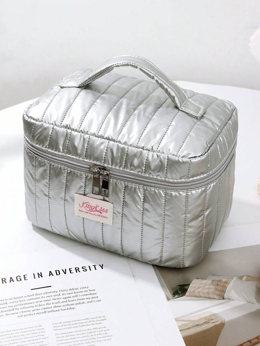 1 件金属色银色竖条纹化妆包化妆包，时尚休闲大容量便携式拉链化妆包，旅行度假必备化妆包，可装卫生巾、化妆袋、有线耳机、耳机、耳机、充电器、口红、化妆品、香水、护肤品和美容产品、家居装饰、适合妈妈、女士、护士、学生、女学生、钥匙、节日礼物