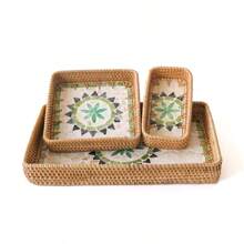 1 pieza Bandeja/Organizador cuadrada multiusos de ratán tejida a mano en estilo bohemio, adecuada para restaurante/picnic al aire libre, almacenamiento en el hogar, decoración de bodas, plato de frutas