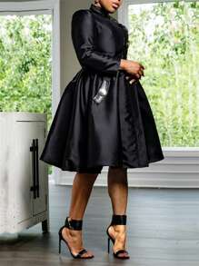 GLOURI Black Dress For Women, Wedding Guest Dress, Semi Formal Dress, Satin Midi Dress With PU Leather Contrast And Metal Button Details, Modest And Elegant Style, Pockets, A Line - 黑色 - 查看 2
