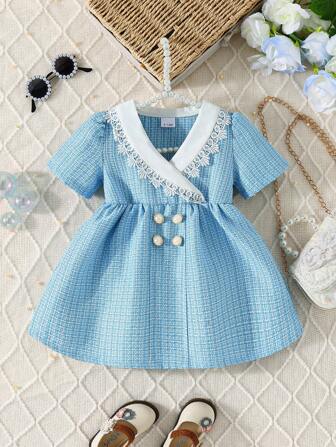 女童 V 领复古优雅舒适公主裙，格子珍珠纽扣装饰短袖连衣裙