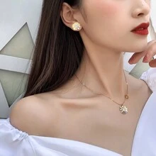 Small Daisy Necklace Cool Style Versatile Simple Clavicle Chain Necklace - Gold - View 3
