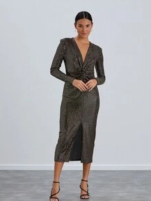 女士 V 领长袖扭纹细节开衩长裙，优雅