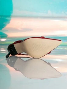 Tacchi alti a punta con borchie e cinturini a croce, color vino rosso, sandali fashion minimalisti e sexy per il lavoro e le uscite