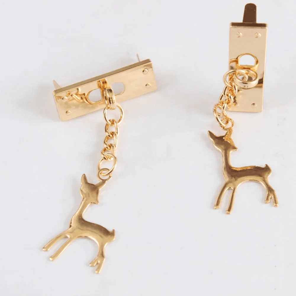 2Pcs Exquisite Metal Cute Deer Clasp Buckle Buckles Bag Purse Hat Decor With Tassel Hardware DIY Leather Craft Accessories Golden