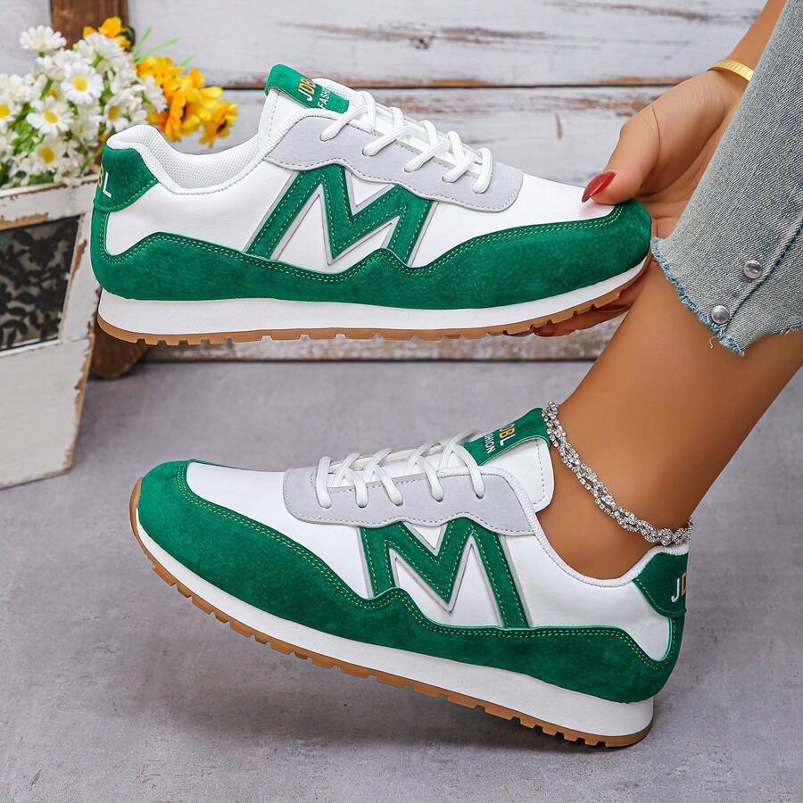 Calzado deportivo casual para mujer, plano con parches de color verde y blanco, cordones y punta redonda, para uso diario y todas las estaciones