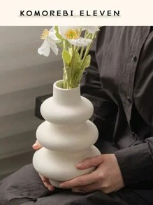 1 款轻奢艺术白色花瓶，婚礼和家居装饰的理想之选。圆形中心装饰适用于客厅、卧室和茶几，是现代家居装饰、中心装饰、母亲节礼物、毕业礼物以及客厅和卧室婚礼装饰的最佳选择。 - 彩色 - 查看 2