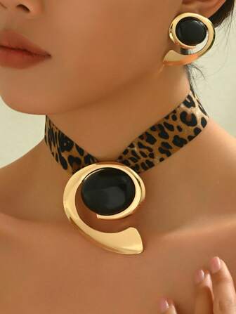 3pcs/Set New Stylish European & American Geometric Metal Earrings And Necklace Jewelry Set, Sexy Exaggerated Leopard Print Water Drop Shape