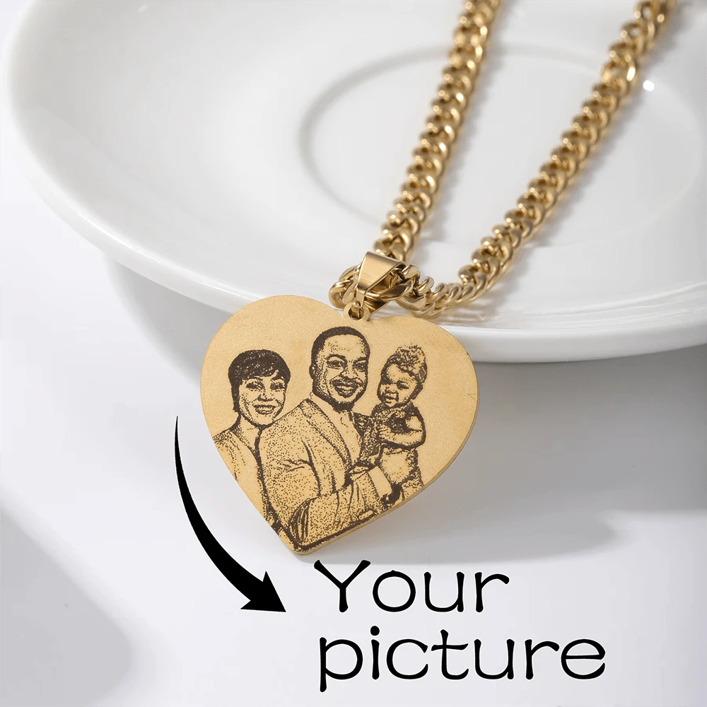 Customized Photo Heart Pendant Necklace, Engraved Family Portrait Jewelry, Personalized Stainless Steel Jewelry Gift For Her,Gold,Stylish,Colorful,Vintage,Simple,Unisex,Casual,Cuties,Custom,Personalized,Unique,Ideal Gifts For Him,Ideal Gifts For Her,Her,Boyfriend,Girlfriend,Dad,Mom,Family,Friends,For Anniversaries,For Birthdays,For Graduation,For Prom,For Party,Mother's Day Gifts Women