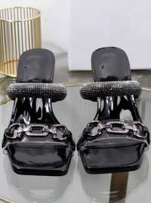 高端金色单带凉鞋，2024 年夏季新款时尚粗跟不对称鞋跟金属趾拖鞋 - 黑色 - 查看 3