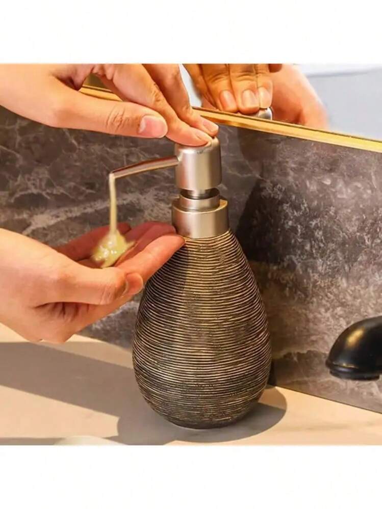 クリエイティブレトロスタイルセラミックプッシュ式ソープ