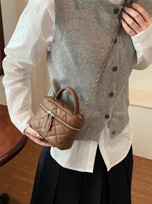 Women Embroidered Chain Strap Handbag & Shoulder Bag
