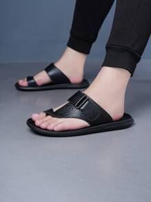 New Summer Men Slippers, Casual Flat Sandals, Fashionable And Versatile Flip Flops, Suitable For Teens, Casual, Outdoor, Athletic, Vacation, Travel, Graduation Gifts, Birthday Accessories