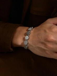 1 Piece - Custom Engraved Stainless Steel Bracelet Is Dazzling And Paired With An Exquisite Round Pendant.