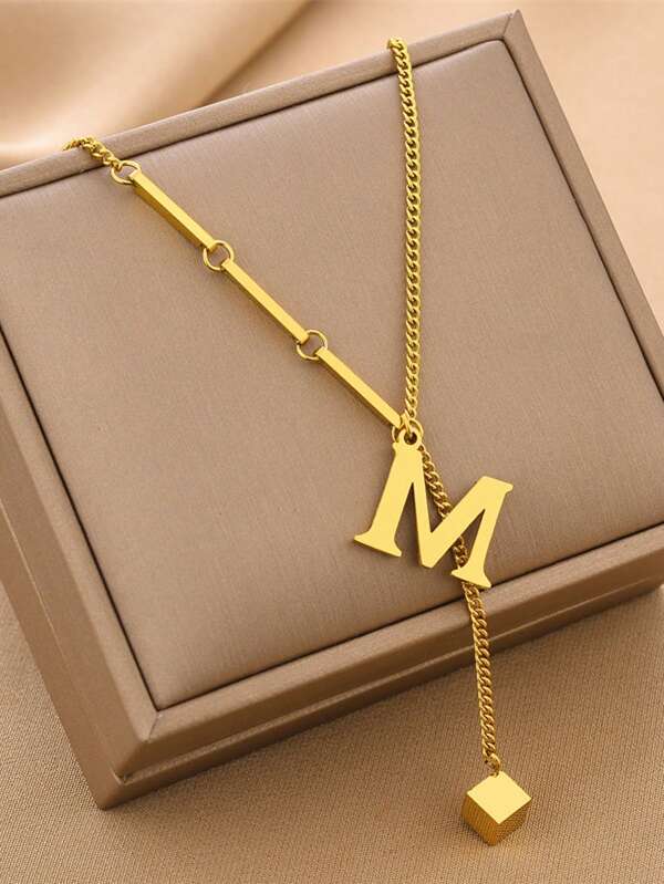 RIINHOO 1pc 18K Gold Plated 26 Letters Stainless Steel Square Fringe Charm Pendant Necklace, Women Accessory Gift