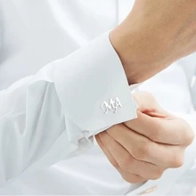 男士袖扣定制男士首字母袖扣个性精品袖扣新郎珠宝结婚礼物父亲节礼物兄弟礼物字母316不锈钢毕业典礼/婚礼宾客礼物完美男友情人节生日礼物（1对） - 銀色 - 查看 13
