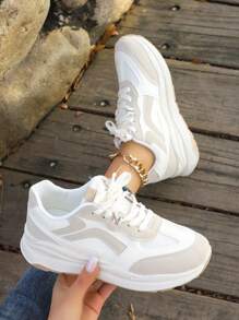 1 双女式运动休闲鞋，前系带，轻便透气舒适平底低帮户外滑板鞋，学生款