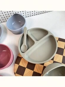 4-Piece Baby Silicone Plate With Suction Cup Food Silicone Suction Cup Bowl, Fork And Spoon Set Suitable For Daily Use