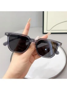1 Pair Classic Square Frame Fashion Glasses For Men And Women, Suitable For Daily Wear. This Stylish Accessory Is Perfect For Travel, Sun Protection, And Beach Activities.