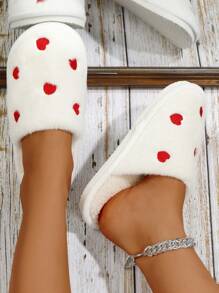 Pantuflas para mujer, nuevas pantuflas de felpa para otoño/invierno con suela suave, diseño de corazón de piel sintética - Blanco - Ver 2