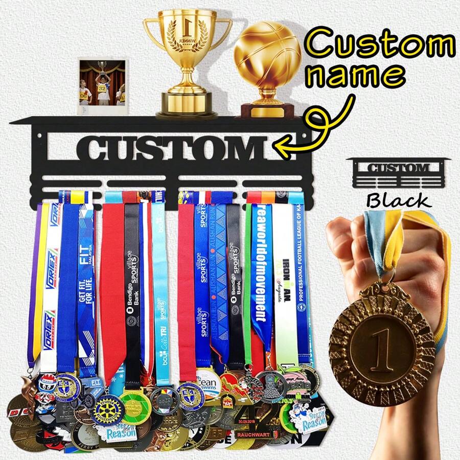 Grande rastrelliera da parete in metallo per esposizione di medaglie,porta trofei e premi, con opzione per nome personalizzato del giocatore, organizzatore di nastri a tema sportivo per decorazione domestica, riutilizzabile, multifunzionale, ornamentale, elegante, di alta qualità, adorabile, personalizzato, unico, regalo ideale per lui, lei, il/la fidanzato/a, il papà, la mamma, la famiglia, gli amici, il figlio, la figlia, studenti, lavoratori, bambini, ufficio, sala da tè, scuola, casa
