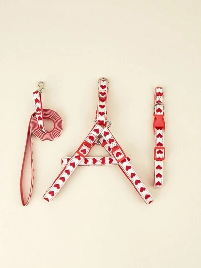 一套可爱涤纶爱心图案项圈胸背带牵引绳套装，适合泰迪熊犬等小型犬户外使用（不适合大型犬）。