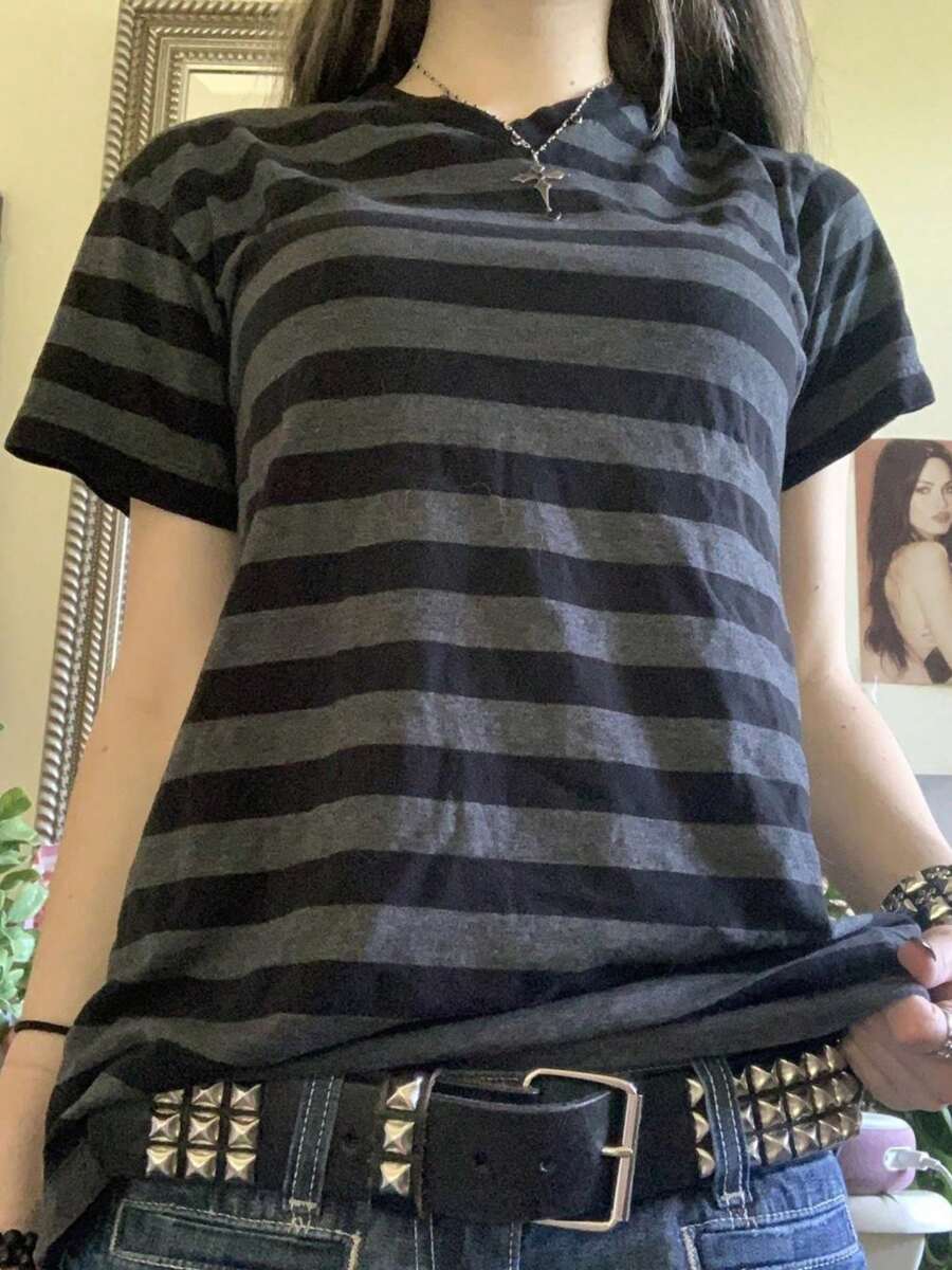 Women Y2k Fairy Grunge Striped Shirt Top Vintage Shorts Sleeve V Neck Goth Loose Fit T-Shirts Emo Gothic E-Girl Oversized Tees Tops Aesthetic Clothes Streetwear - Màu xanh bụi bặm - Xem 1